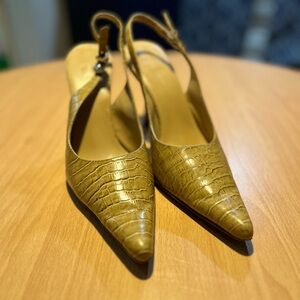 Nine West Camel Brown Alligator Print Slingback Heels